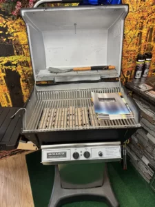 BROIL KING GAS GRILL