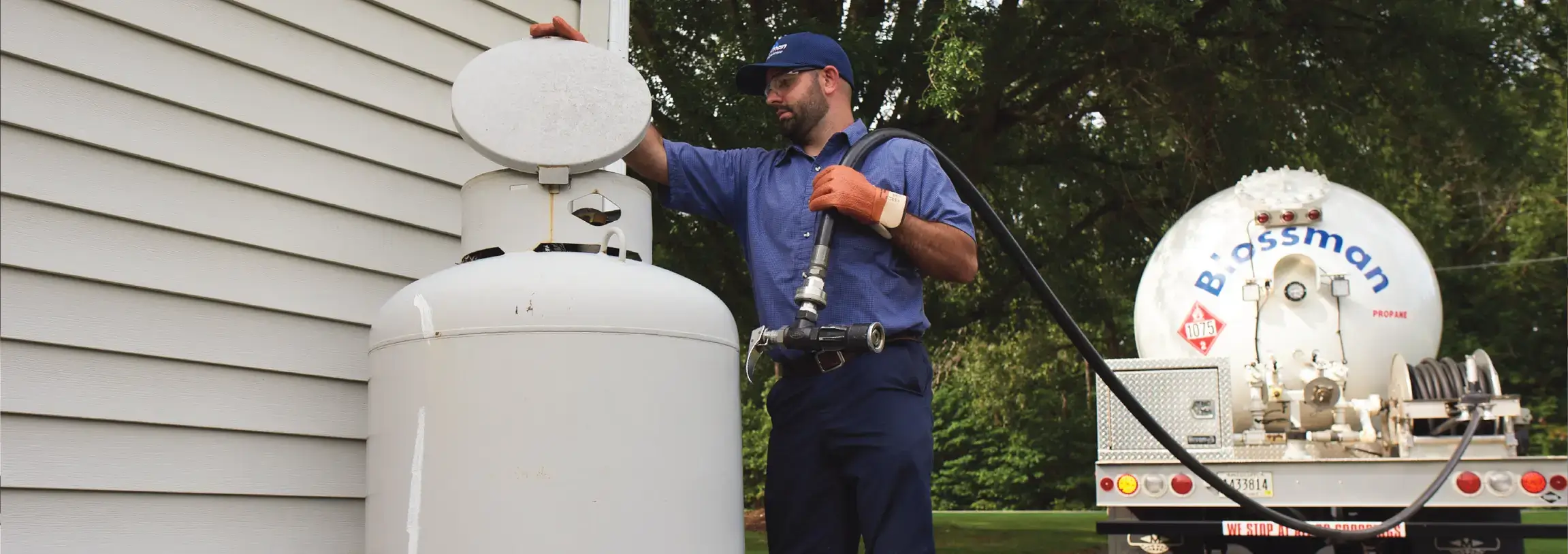 Blossman gas driver delivering propane