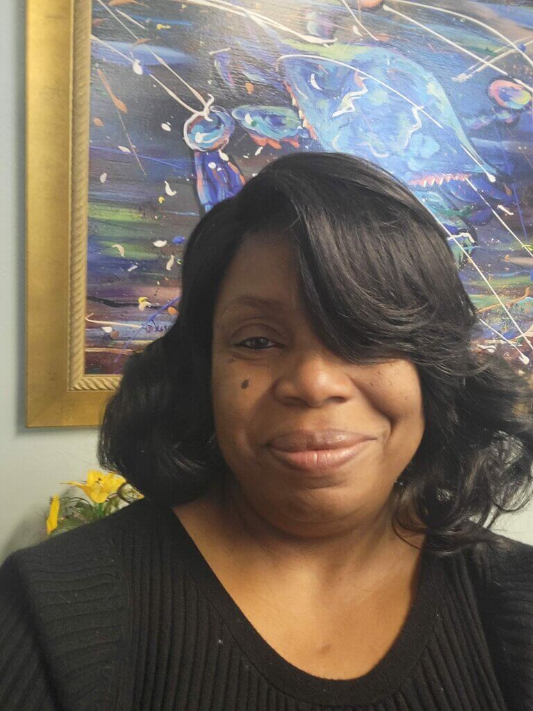 Roshell Hollins