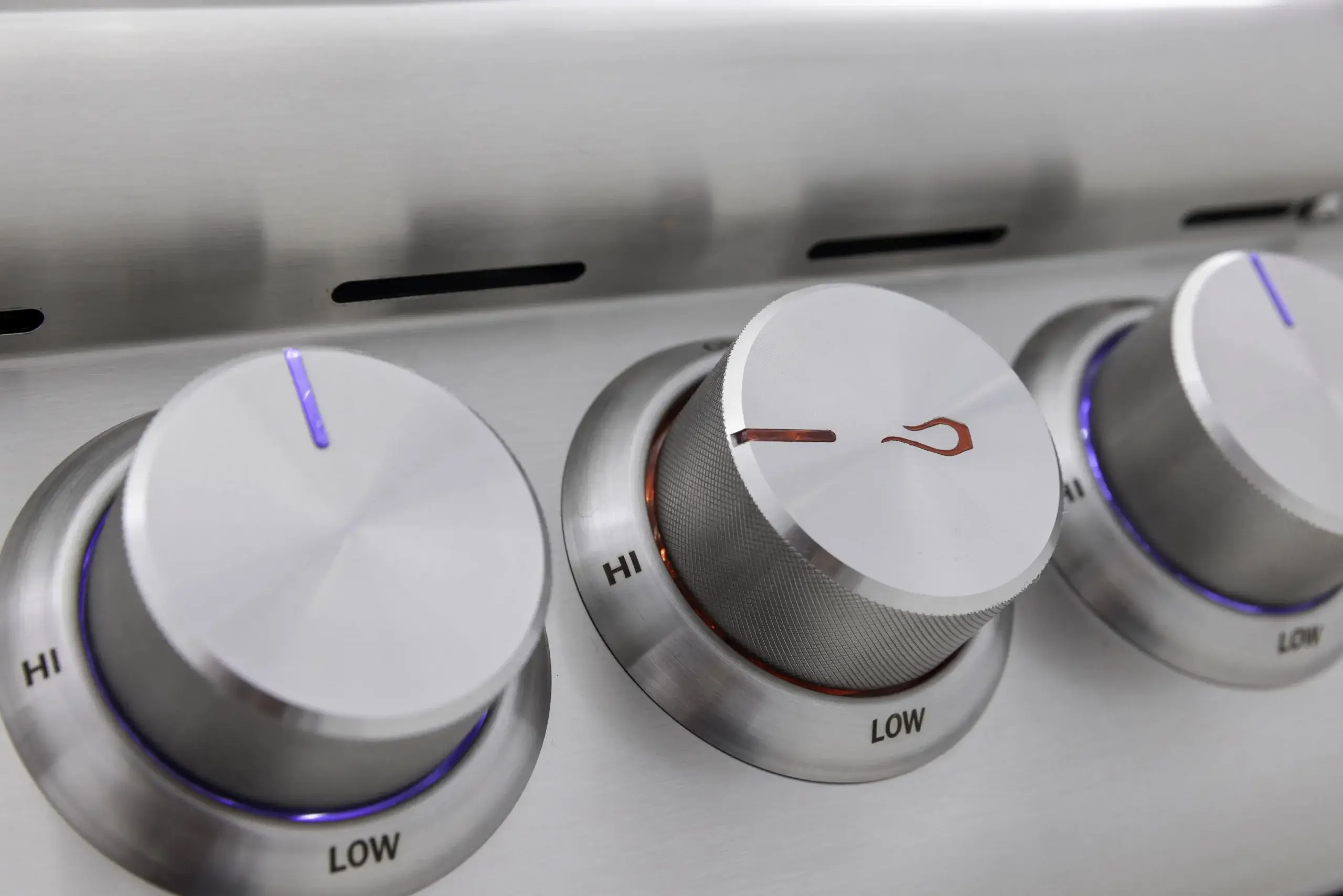 Blaze Grills 4 Burner Marine Heating control